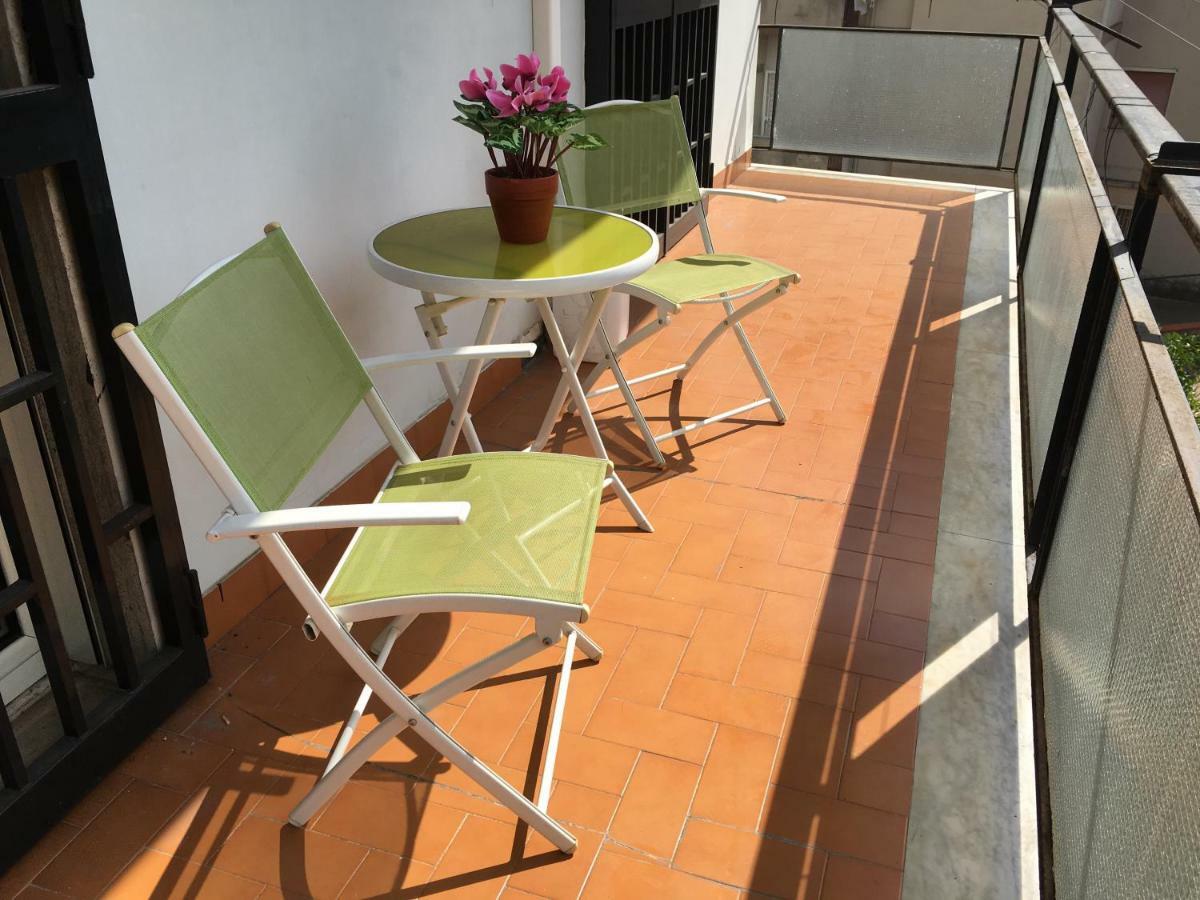 Gioviale Rooms Portici Exteriör bild