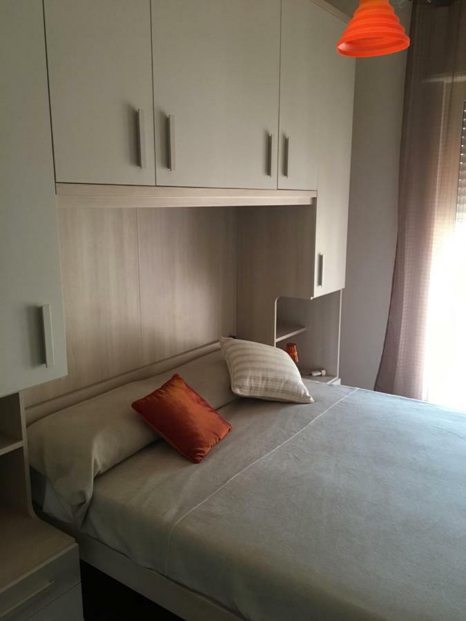 Gioviale Rooms Portici Exteriör bild